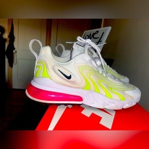 Nike air max good condition white pink green